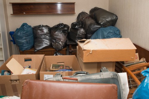Efficient office clearance with recycling and donation